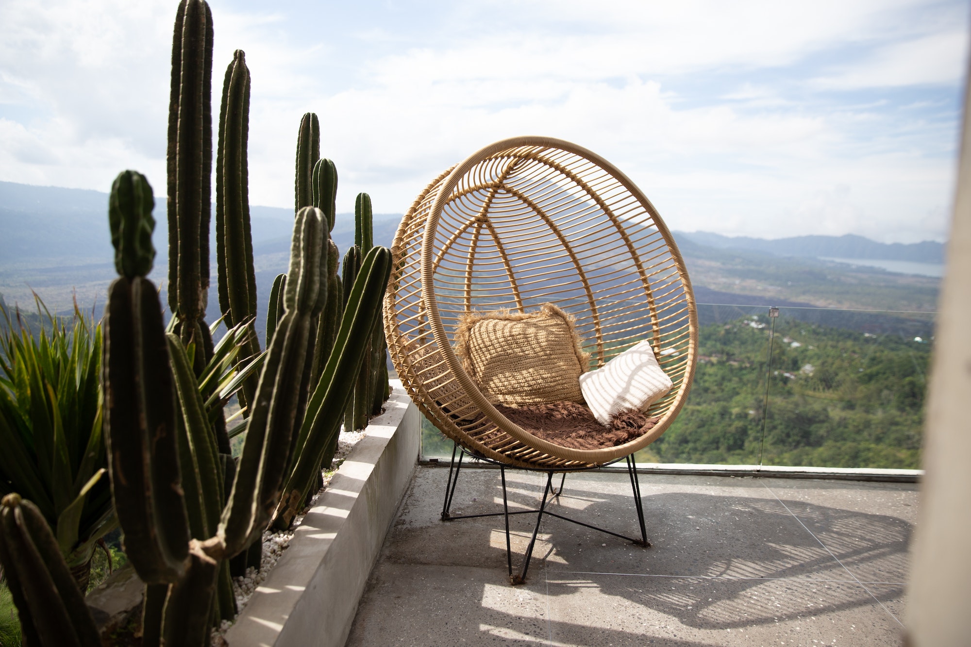 Unearthing Hidden Gems: Affordable but Stunning Locations You Haven't