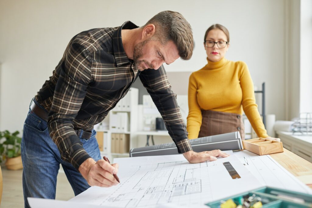 Architectes pensant la future maison